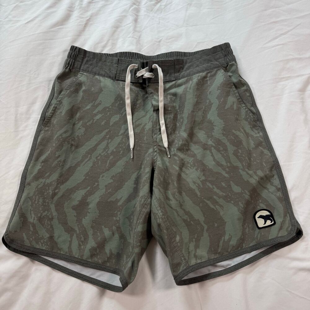 Bearbottom Mens Volley Swim Shorts Camo pattern Size Medium